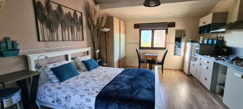 Claviers Apartment | Studio de charme + terrasse : Verdon, lac, plages