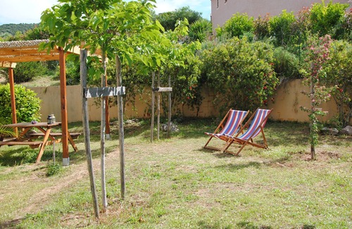 Alata Apartment | Studio ds Villa in La Campagne av Terrasse, quiet in ALATA