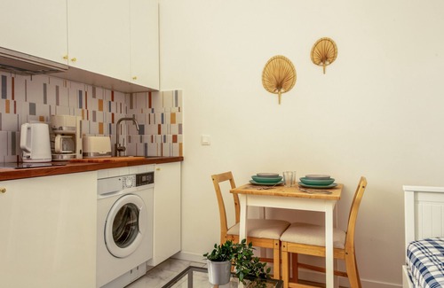 Quartier Sainte-Marguerite Apartment | Studio du Trousseau - Welkeys