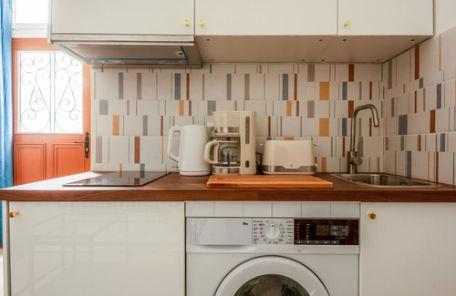 Quartier Sainte-Marguerite Apartment | Studio du Trousseau - Welkeys