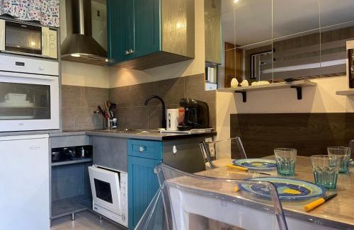 Samoens Apartment | Studio familial au centre du village avec balcon et casier à ski - FR-1-624-163
