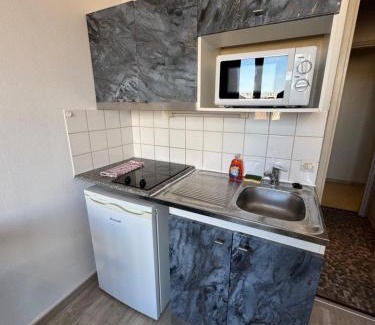 Faubourg Saint-Jacques Apartment | Studio Faventines N 43