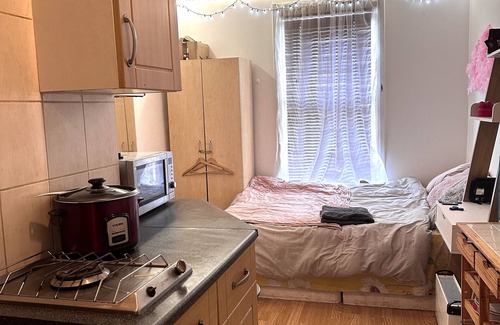 Stratford Apartment | Studio Flat in Stratford