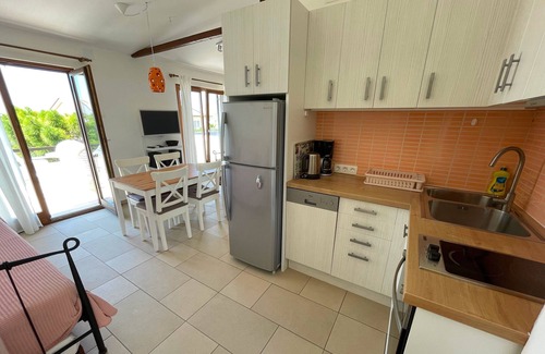 Povljana Apartment | Studio flat with terrace and sea view Povljana, Pag (AS-21144-a)