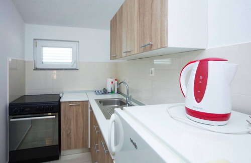Pirovac Apartment | Studio flat with terrace Pirovac, Šibenik (AS-21008-c)