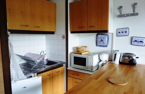 Arette Apartment | Studio for 6 with direct slope access, balcony and free parking