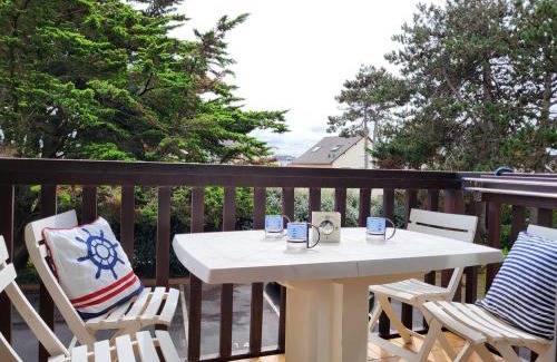 Merville-Franceville-Plage Apartment | Studio Cabine 4 Pers, Front de Mer, Balcon Sud, Parking Privé, Vélos Inclus, Aucun Animal Autorisé - FR-1-465-84