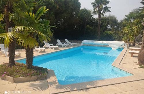 Saint-Maixent-sur-Vie Apartment | Studio Gîtes des Colombières Piscine & Spa