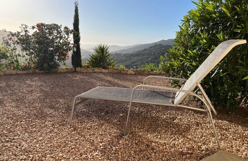 Alata Apartment | Studio "Giovanna" avec piscine & vue sur la baie d'Ajaccio !