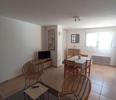 Manosque Apartment | Studio - Hauteurs de Manosque