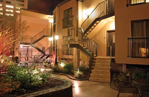 Downtown Seattle Resort | Studio Hotel at WorldMark The Camlin - World Cup Timeshare