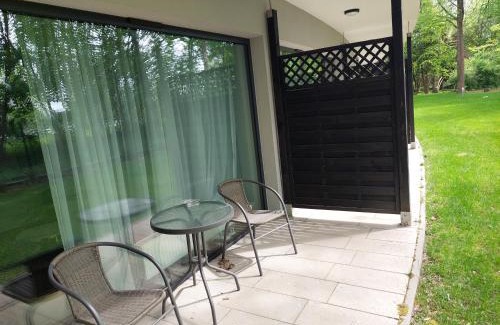 Dzielnica Uzdrowiskowa Apartment | Studio hotelowe A036 z tarasem w Hotelu Solny