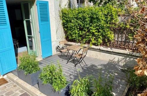 Saint-Germain-en-Laye Apartment | STUDIO HYPER CENTRE SAINT GERMAIN EN LAYE