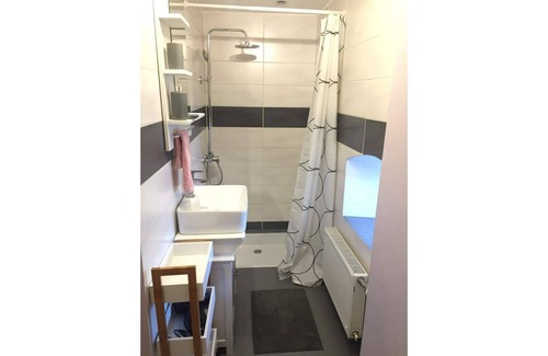 Le Puy-en-Velay Apartment | Studio in detached house - Chemin Stevenson