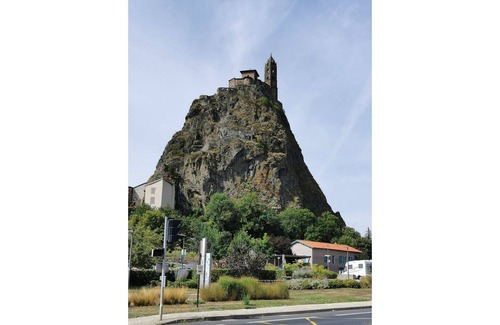 Le Puy-en-Velay Apartment | Studio in detached house - Chemin Stevenson