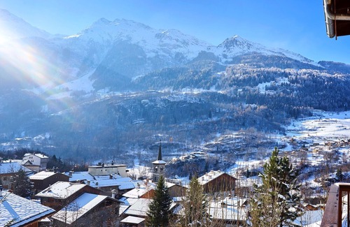 Sainte-Foy-Tarentaise Apartment | Studio in the heart of ski resorts