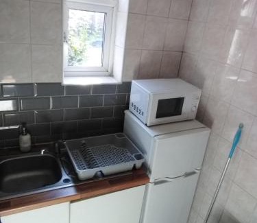 Headingley Apartment | Studio in Leeds - Sleeps 2