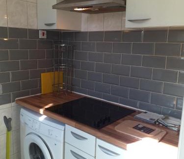 Headingley Apartment | Studio in Leeds - Sleeps 2