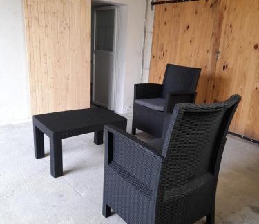 La Roche-sur-Yon Apartment | Studio Indépendant, au calme.