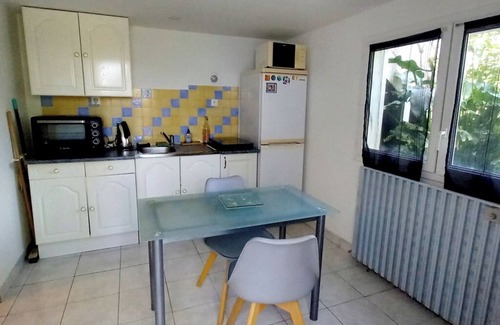 La Ferriere House | Studio Indépendant Dans une Maison Avec Piscine, un Grand Parc et son Étang