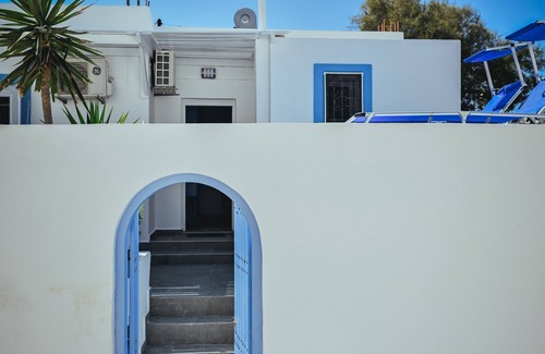 Monolithos Apartment | Studio Kocis with jacuzzi