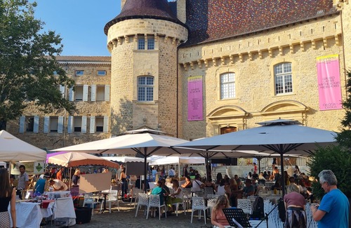 Aubenas Apartment | Studio "Le Balcon du Dôme" just a few steps from the historic center of Aubenas!