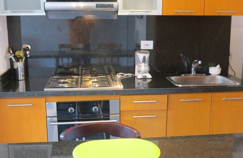 Centro International Apartment | Studio loft inside a park, with mountain views close to historical city center