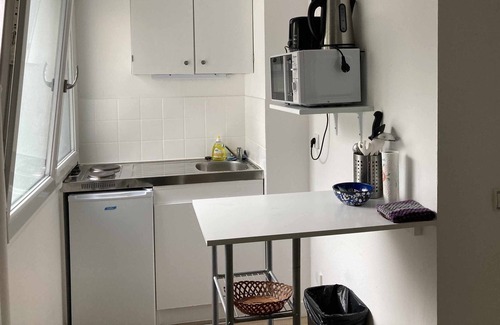 Saint-Louis Apartment | Studio Lora RM 860d