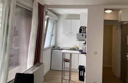Saint-Louis Apartment | Studio Lora RM 860d