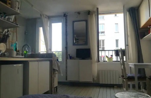 Belleville Apartment | Studio Lumineux Dans le Quartier de Belleville