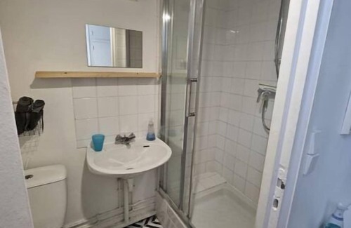 Les Puces de Saint-Ouen Apartment | Studio - M° Garibaldi - 20 mn Champs-Élysées