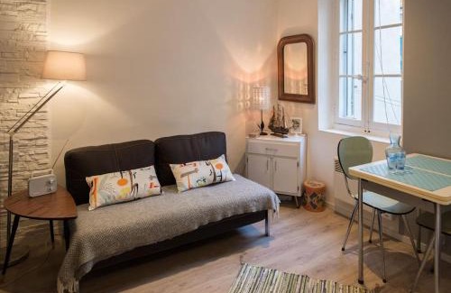 Quartier du Panier Apartment | Studio Mars (climatisé) 10 mn du vieux port , dans le Panier