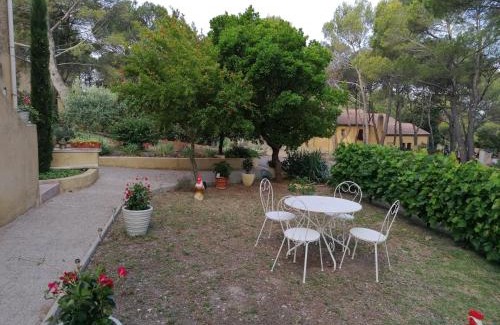 Uchaux Apartment | STUDIO meublé indépendant chez l'habitant