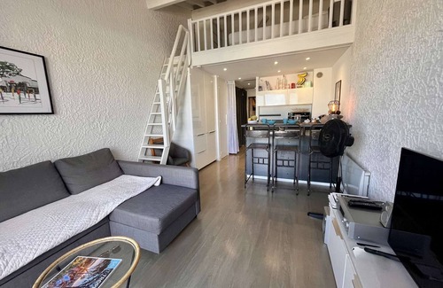 Port Cogolin Apartment | Studio/Mezzanine in Marines of Cogolin