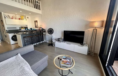 Port Cogolin Apartment | Studio/Mezzanine in Marines of Cogolin