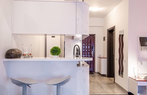 Chiajna Apartment | Studio Militari Residence Bucharest M 6