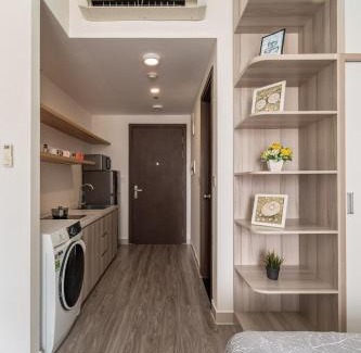 Bach Dang Riverside Apartment | Studio-Modern Stylist-Hana Apart