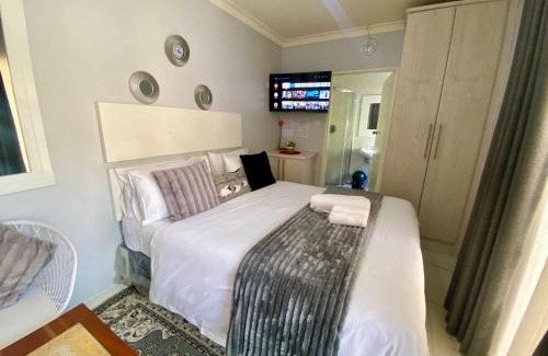 Harare Apartment | Studio near Airport City Centre - 2317