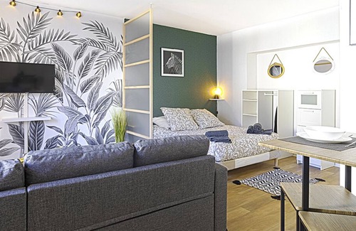 Gonesse Apartment | Studio near CDG Airport Parc Asterix Parc des Expositions