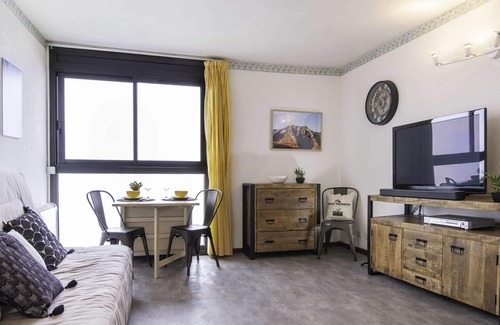 Pla d'Adet Apartment | Studio near ski slopes with parking, bright and quiet