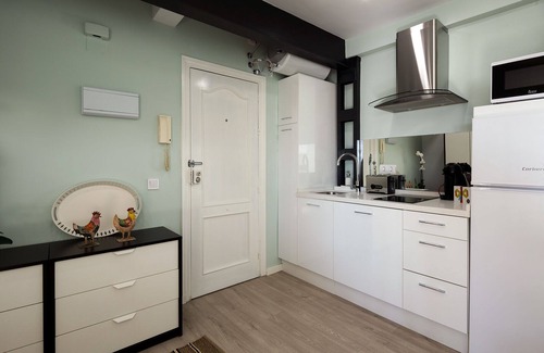 San Bartolome Apartment | Studio next to Santa Cruz quarter