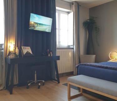 Beziers City Centre Apartment | Studio Non Fumeur 38m2 calme, confort, ascenseur