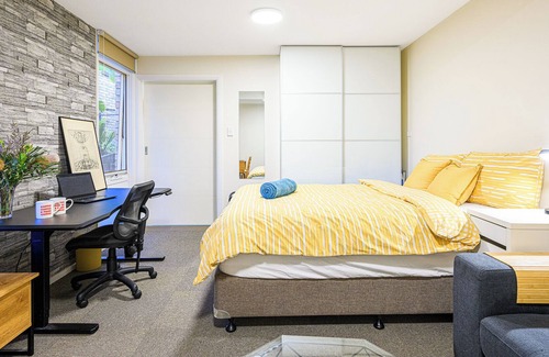 St Ives Chase Apartment | Studio on the National Park Edge