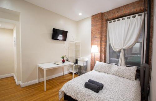 Koreatown Apartment | Studio Plus - One-Bedroom APT