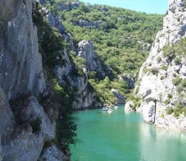 Greoux-les-Bains Apartment | Studio pour cures et vacances