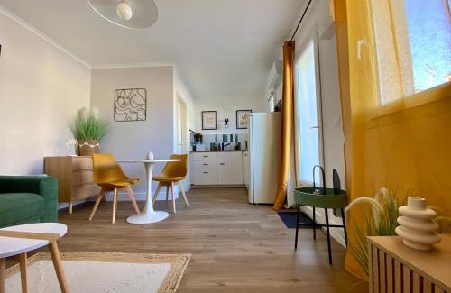 Aigues-Mortes Apartment | Studio pour deux avec terrasse aux portes de la Camargue