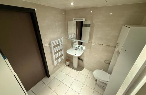 Uriage-les-Bains Apartment | studio proche termes Uriage