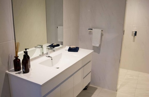 Millthorpe Apartment | Studio PYM23 a quiet getaway in the village for 2