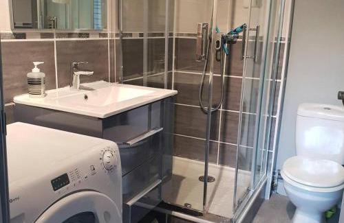 Cauterets Apartment | Studio rénové pour 4 pers à 50m du télécabine - FR-1-234-293