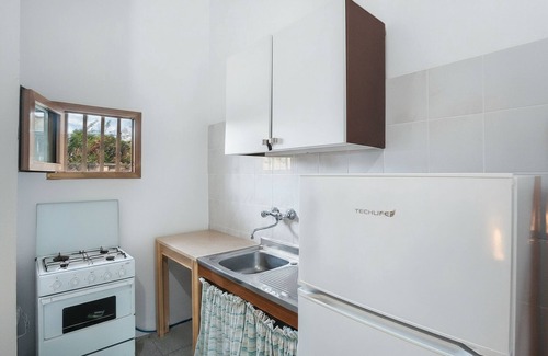 Scialara Apartment | Studio 'Sabbia D'oro' with Shared Pool and Wi-Fi